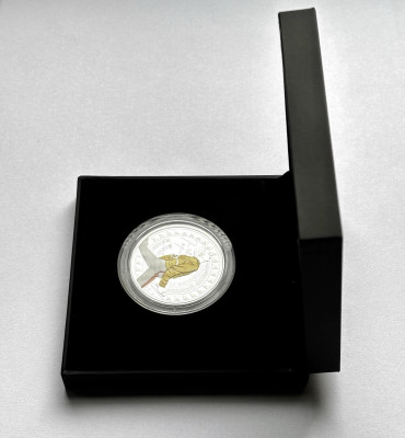 Freddie Mercury 2025 UK 1oz Silver Proof Colour Coin – Limitovaná edícia 4,500 ks